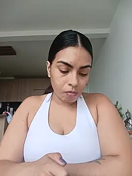 Snapshot of Ivanna2 chatting on May 2026 02:34:01 PM Ivanna2 online show from May 2026 02:34:01 PM