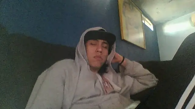 AlexAlejandro13 online show from February 2026 09:08:01 PM