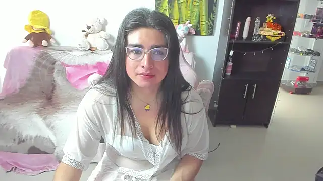 Snapshot of Khalifa_Gold chatting on June 2026 03:16:02 PM Khalifa Gold online show from June 2026 03:16:02 PM