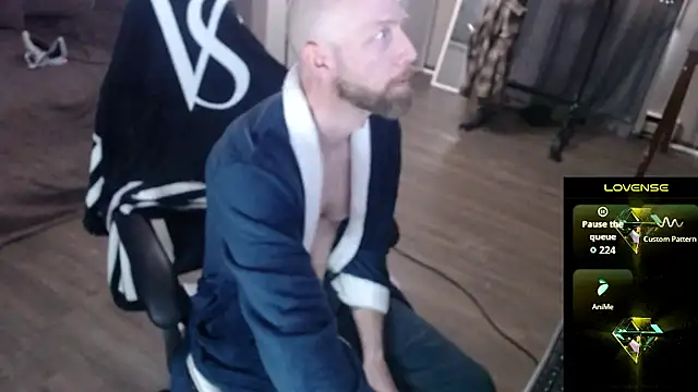 MaxRouger online show from March 2026 03:58:01 PM