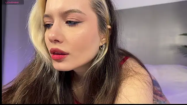 Snapshot of _blowjob_queen chatting on May 2026 11:11:02 PM blowjob queen online show from May 2026 11:11:02 PM