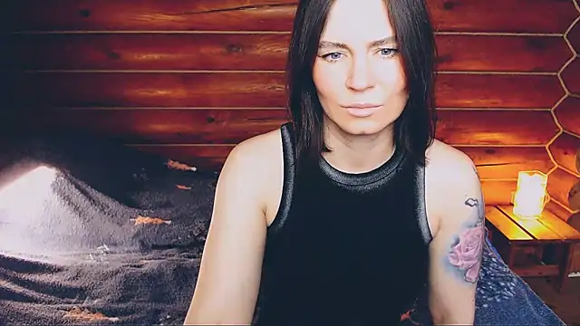 Snapshot of Platina_Fox chatting on February 2025 05:21:01 AM Platina Fox online show from February 2025 05:21:01 AM