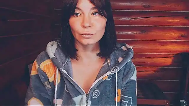 Snapshot of Platina_Fox chatting on October 2025 06:34:01 AM Platina Fox online show from October 2025 06:34:01 AM