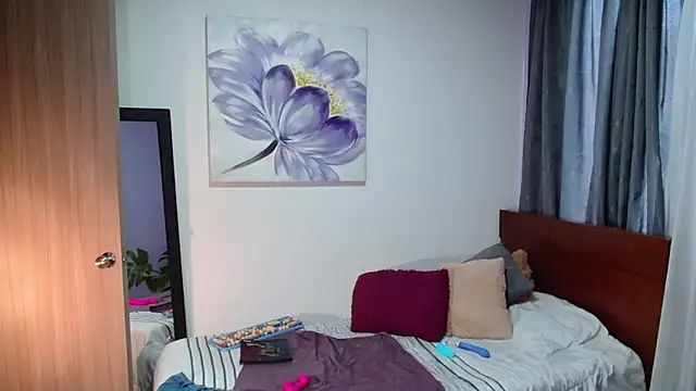 vanessabrown  online show from February 2025 01:06:01 PM