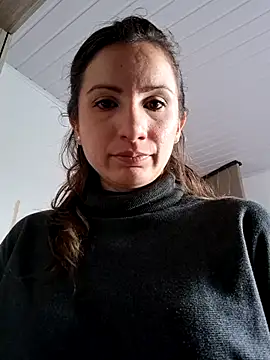 vanessabrown  online show from September 2025 05:07:01 PM