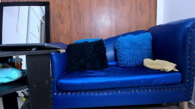 Mature Skinny online show from January 2025 01:10:01 PM