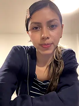 Snapshot of Sensualtease chatting on November 2025 07:57:01 PM Sensualtease online show from November 2025 07:57:01 PM