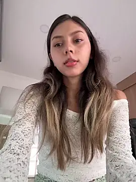 Snapshot of Sensualtease chatting on December 2025 09:31:02 PM Sensualtease online show from December 2025 09:31:02 PM