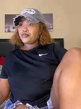 BADFATASS85 online show from June 2026 04:11:01 PM