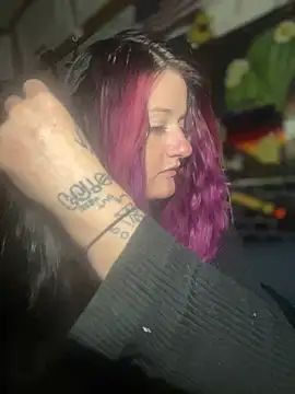 Snapshot of 1-800-FUCKYOU chatting on January 2025 01:34:02 AM 1-800-FUCKYOU online show from January 2025 01:34:02 AM