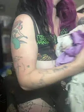 Snapshot of 1-800-FUCKYOU chatting on January 2025 05:58:01 AM 1-800-FUCKYOU online show from January 2025 05:58:01 AM