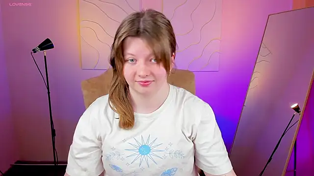 Vivian cutie online show from March 2025 03:31:02 PM