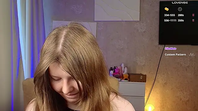 Vivian cutie online show from April 2026 03:36:02 PM