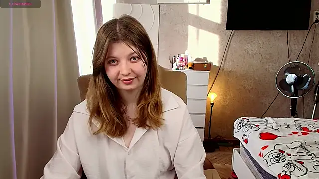 Snapshot of Vivian_cutie chatting on May 2026 03:38:02 PM Vivian cutie online show from May 2026 03:38:02 PM