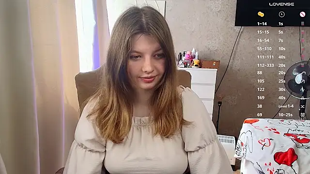 Snapshot of Vivian_cutie chatting on May 2026 12:45:02 PM Vivian cutie online show from May 2026 12:45:02 PM
