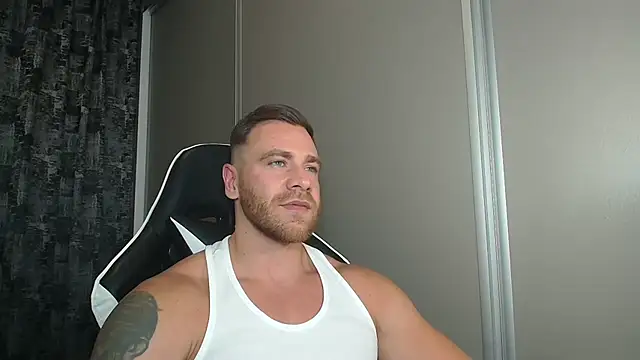 Snapshot of Thori92 chatting on July 2026 08:35:01 PM Thori92 online show from July 2026 08:35:01 PM