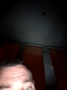 Snapshot of Ivanekkral chatting on November 2025 11:47:02 PM Ivanekkral online show from November 2025 11:47:02 PM