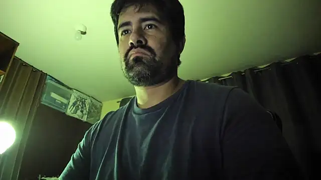 Snapshot of VonDoomdelToro chatting on May 2026 06:10:02 AM VonDoomdelToro online show from May 2026 06:10:02 AM