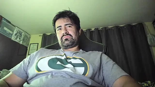 Snapshot of VonDoomdelToro chatting on May 2026 04:43:02 AM VonDoomdelToro online show from May 2026 04:43:02 AM