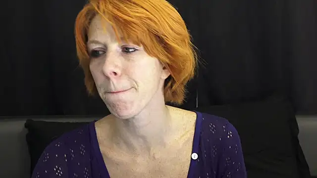 Snapshot of Mymiesexy chatting on December 2024 09:32:02 PM Mymiesexy online show from December 2024 09:32:02 PM