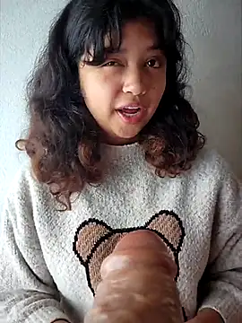 Peach Girll online show from February 2025 05:07:01 PM