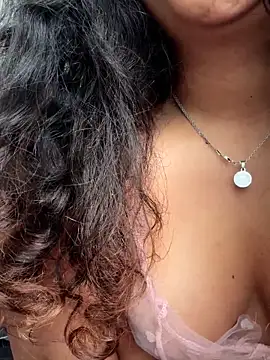 Peach Girll online show from February 2026 02:48:02 PM