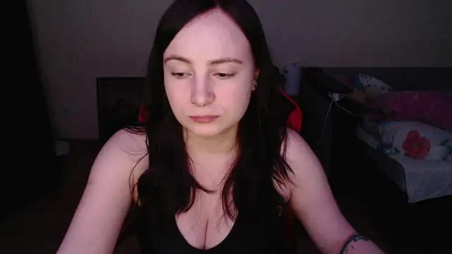 Snapshot of Laralianna chatting on February 2026 11:50:02 PM Laralianna online show from February 2026 11:50:02 PM