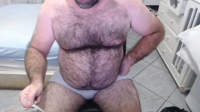 Snapshot of MysterBearMG chatting on July 2026 11:07:01 PM MysterBearMG online show from July 2026 11:07:01 PM