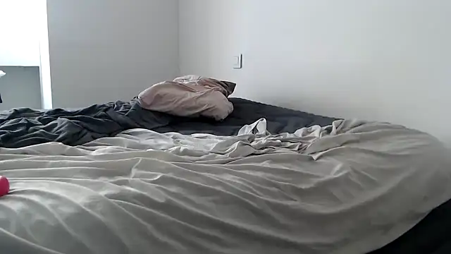 Snapshot of sweeti_Em chatting on May 2026 08:41:02 AM sweeti Em online show from May 2026 08:41:02 AM