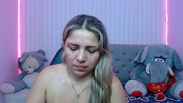 Snapshot of cum_bigass chatting on February 2025 03:23:02 PM cum bigass online show from February 2025 03:23:02 PM