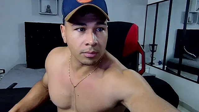 tyler hank01 online show from February 2025 07:40:02 PM