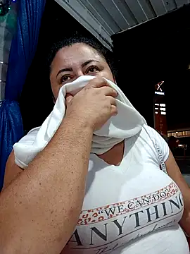 Snapshot of Monseratte21 chatting on December 2025 04:28:02 AM Monseratte21 online show from December 2025 04:28:02 AM