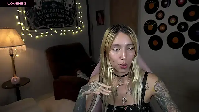 Saucy Jenn online show from March 2025 01:09:02 AM