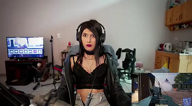 Snapshot of brenda_nataliaok chatting on March 2025 04:57:02 AM brenda nataliaok online show from March 2025 04:57:02 AM