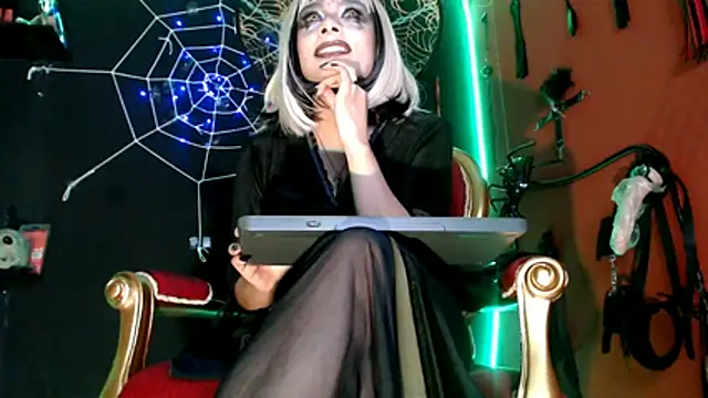 amy-mistress online show from October 2025 10:58:02 PM