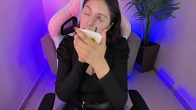 Kyomi chang online show from March 2025 02:19:02 PM