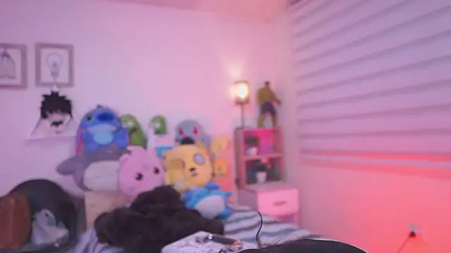 Kyomi chang online show from September 2025 01:32:01 PM