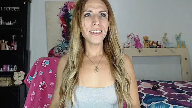Snapshot of aleera_starxx982 chatting on June 2026 06:04:02 AM aleera starxx982 online show from June 2026 06:04:02 AM