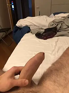 MagicKenzo99 online show from March 2025 04:18:01 PM