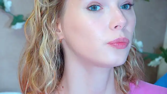 GentleRossi online show from April 2026 03:19:02 PM