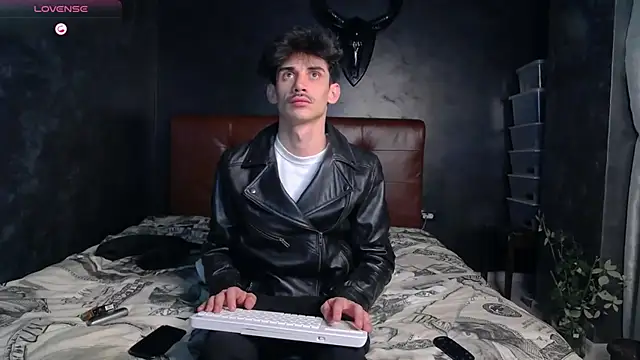 DanielCrush1 online show from February 2026 06:58:02 AM