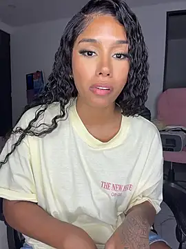 Snapshot of stormyy_ chatting on July 2026 11:42:02 PM stormyy online show from July 2026 11:42:02 PM