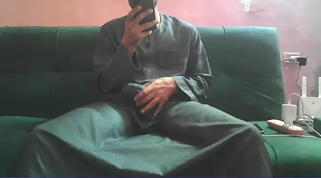 Snapshot of foxsanSs chatting on February 2025 02:41:01 AM foxsanSs online show from February 2025 02:41:01 AM