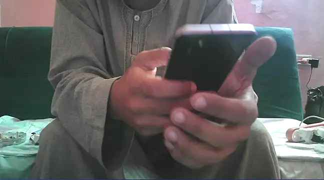 Snapshot of foxsanSs chatting on February 2025 08:36:02 AM foxsanSs online show from February 2025 08:36:02 AM