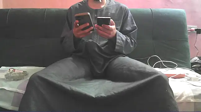 Snapshot of foxsanSs chatting on February 2025 10:52:01 AM foxsanSs online show from February 2025 10:52:01 AM