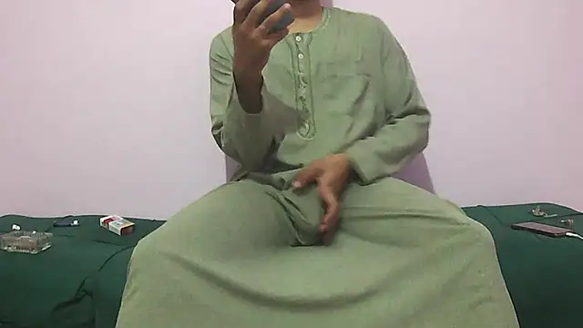 Snapshot of foxsanSs chatting on September 2025 07:04:01 PM foxsanSs online show from September 2025 07:04:01 PM