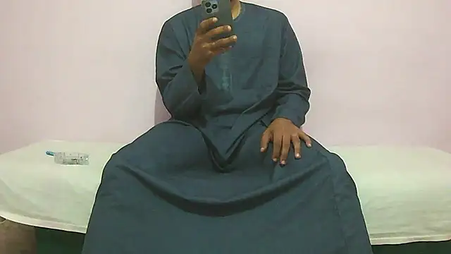 Snapshot of foxsanSs chatting on October 2025 07:34:01 PM foxsanSs online show from October 2025 07:34:01 PM