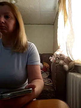 Snapshot of BustyBlond chatting on April 2026 04:26:01 AM BustyBlond online show from April 2026 04:26:01 AM