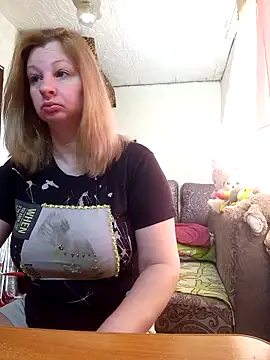 Snapshot of BustyBlond chatting on May 2026 04:39:02 AM BustyBlond online show from May 2026 04:39:02 AM
