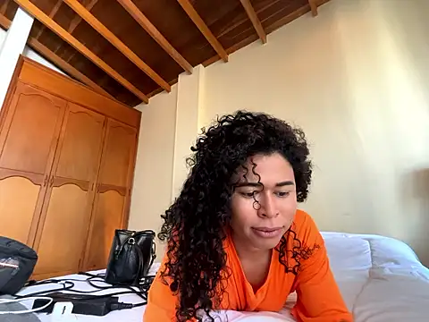 GabriSaenz online show from January 2026 02:21:02 PM